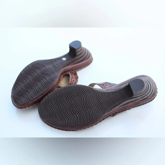 Spring Step sandals - Picture 6 of 12